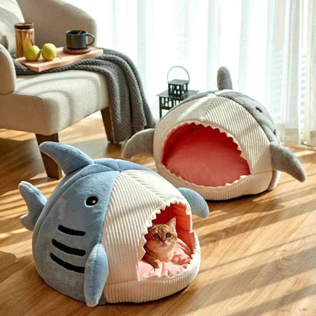 Cama para mascotas con forma de tiburón - Animalia Prime
